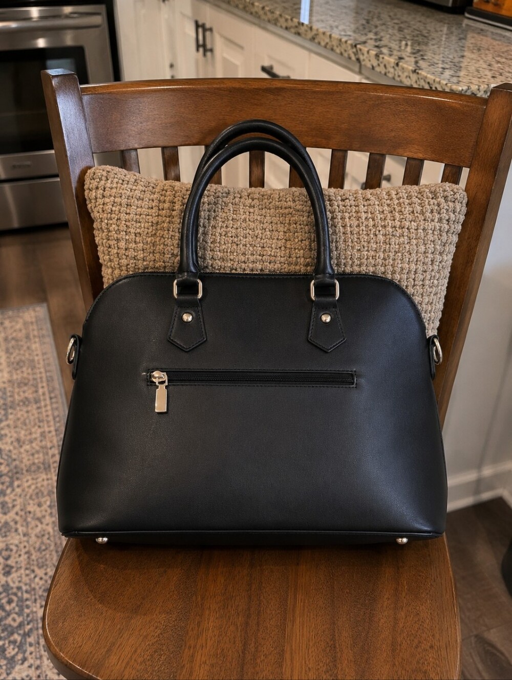 BEAUTIFUL Quilted Studded Bag - Picture 2 of 6